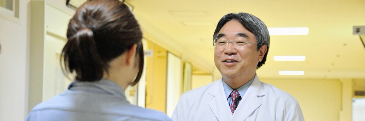 府中市新谷医院　院長　鈴木康之医師